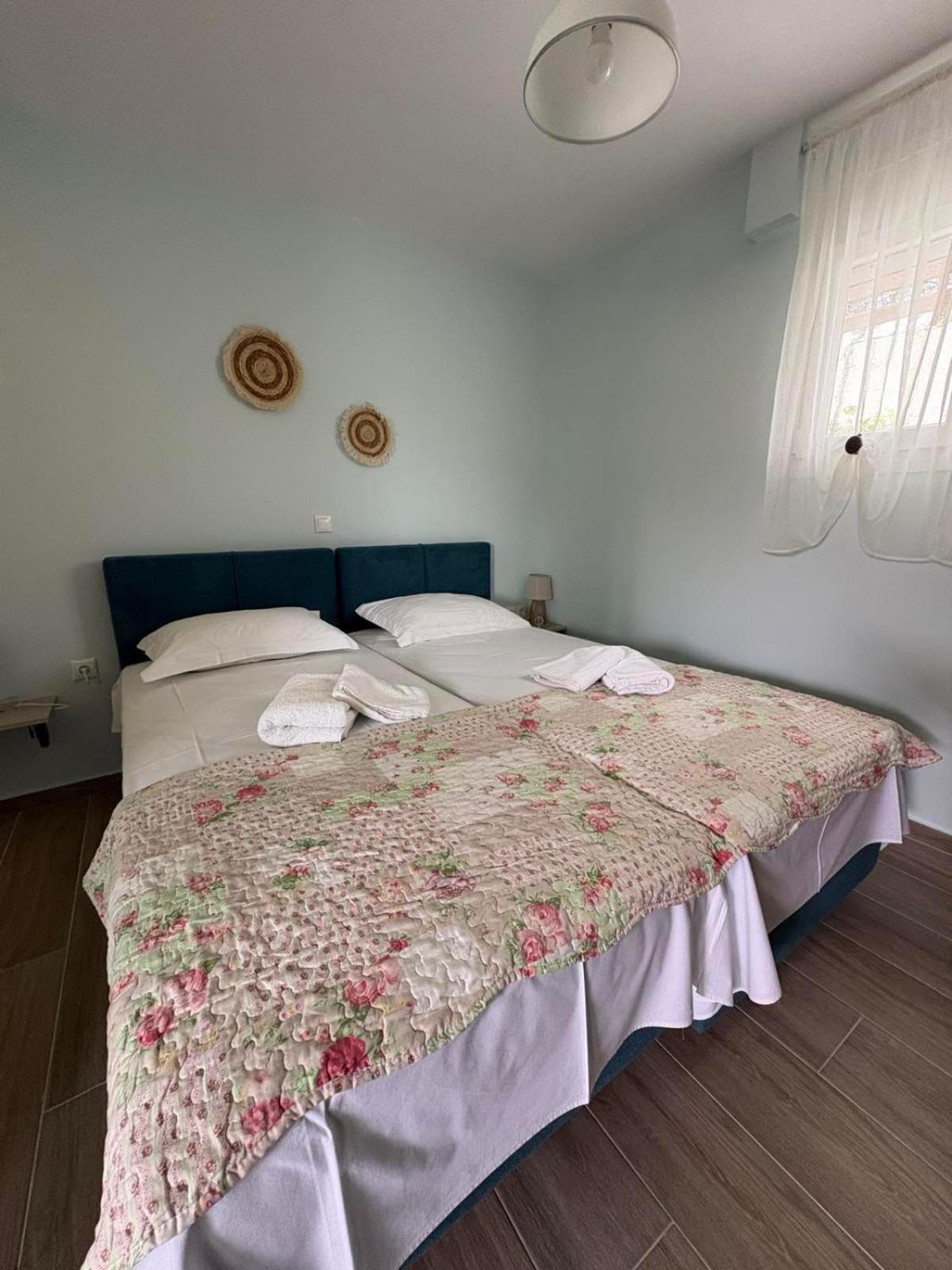Nikiana Family Apartment Kültér fotó